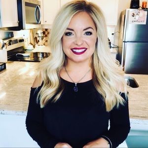 Meet your Posher, Lacey